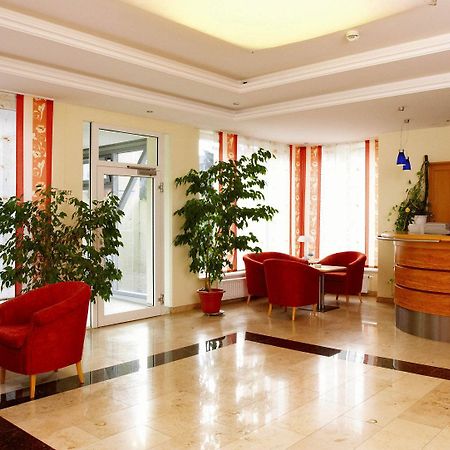 לינץ Hotel Goldener Adler מראה חיצוני תמונה