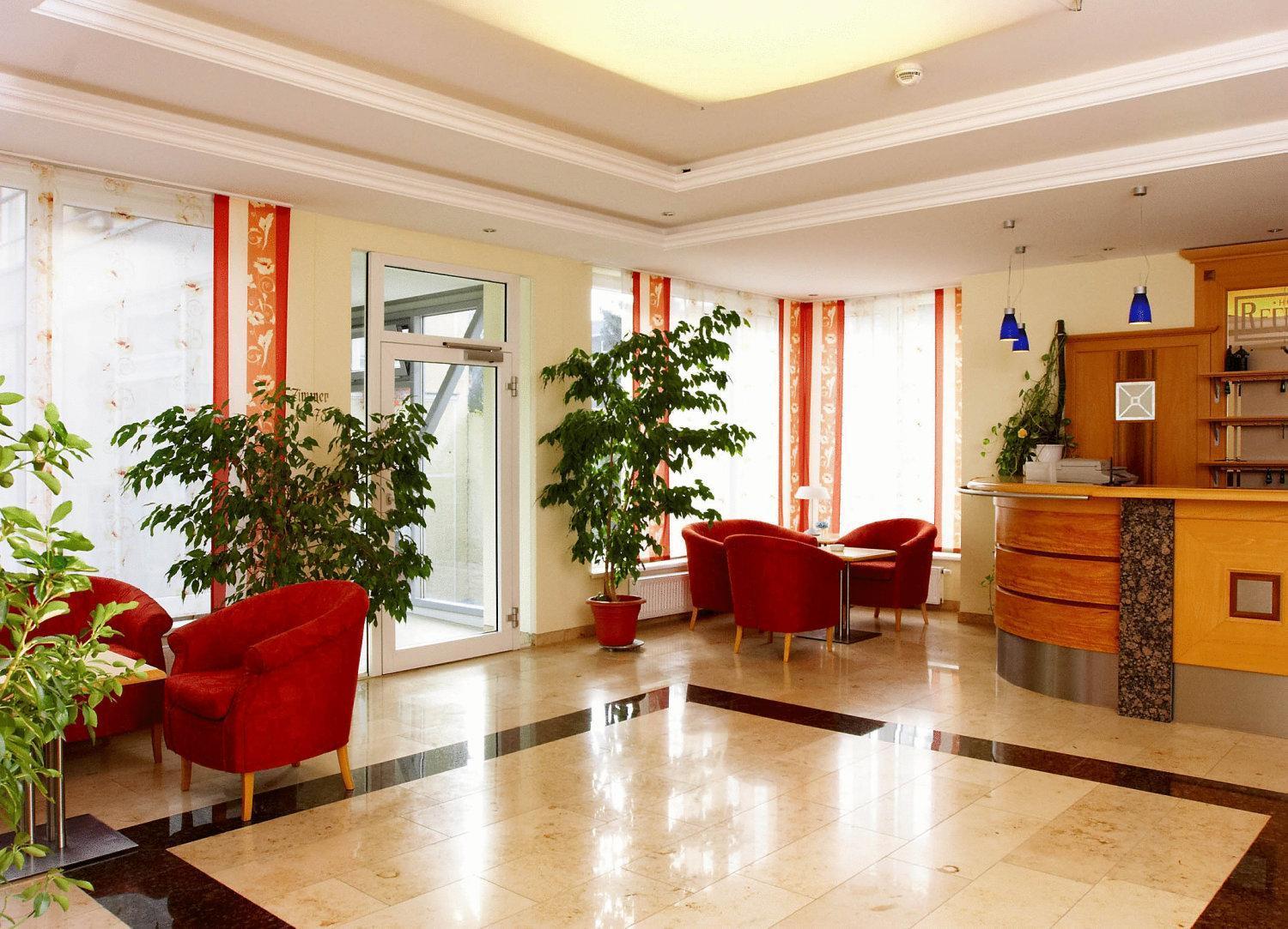 לינץ Hotel Goldener Adler מראה חיצוני תמונה